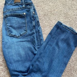 Judy Blue straight leg jeans, size 28, dark wash. Excellent used condition.